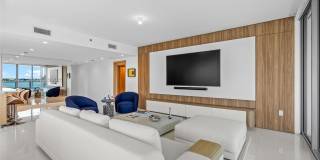 Bay Harbor Gallery 16