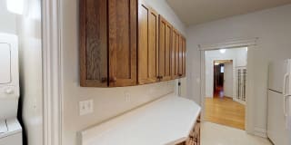 5706-10 S. Blackstone Ave Gallery 17