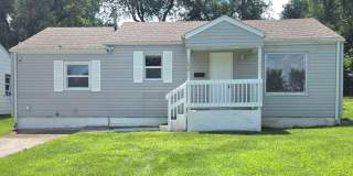 Remodeled 2 Bedroom, 2 Living Areas! $925 Remodeled 2 Bedroom, 2 Living Areas! $925 Gallery 1