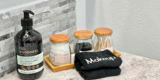 3945S- The Sunset Lane Cottage | FURNISHED Gallery 25