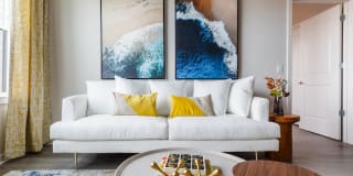 Station Bay Gallery 24