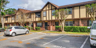 Spacious & Exciting Townhome style Condo Gallery 28