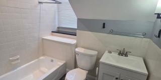 2 bed/1 bath, Single-family Home! Modern and spacious with off-street parking and a relaxing backyard Gallery 16