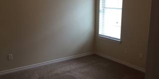 College Station. - 3 bedroom/3 bath Duplex, fenced in back yard, ready for an August 2026 move in. Gallery 14