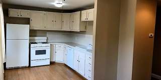 3 Bedroom with Fenced Yard in Laguna Lake Gallery 6