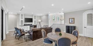 2425 Delmar Place Gallery 32