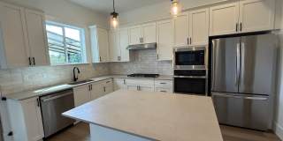 17820 SW Maiden Court ~  MOVE-IN SPECIAL $500 Off 1st Month's Rent!!  Amazing Tri-Level Home Gallery 1