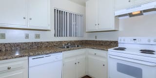 Riviera Vista Apartments Gallery 26
