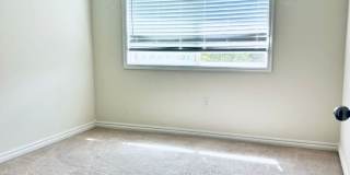 Spacious Townhome, Close to Fort Riley! Gallery 24
