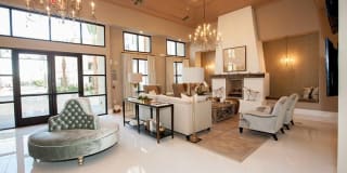 The Lincoln Scottsdale Gallery 7