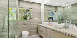 667 NE 105th St Gallery 14