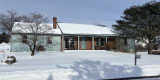 305 W Spruce St Gallery 1