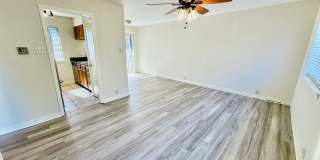 Ground Floor 1BR Condo with Private Yard in South Austin Gallery 7