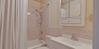5121 S. Kenwood, LLC Gallery 16