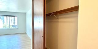 Escolier Gallery 64