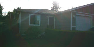 2 Bedroom Duplex in Burlington Gallery 1