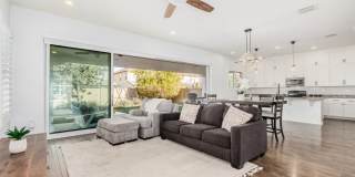 SFH 4-3 with splashpad and beautiful outdoor living Gallery 1