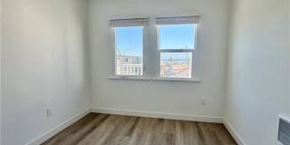 908 Manhattan Avenue Gallery 10