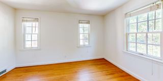 NW DC locale...3 level - 2 bed + Den with 2.5 & off street parking  - 16 months only Gallery 18