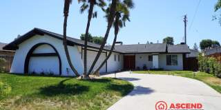 Spacious 4BR/2BA Bakersfield Home with Fireplace Gallery 1