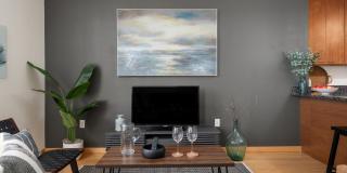 Verge Gallery 28