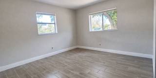 Beautifully Remodeled Lakefront Home – Move-In Ready! Gallery 10