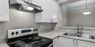 Creekside Corners Gallery 32