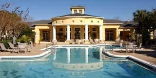 Beautiful 2BR Condo in Prime Orlando Location ~ No carpet! Gallery 1