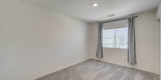 Upgraded 5 bedroom home in Cul-De-Sac!! Gallery 42