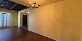 Mesa 2 Bedroom 1 Bath in Triplex Building Gallery 5