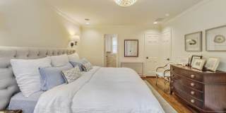 COMING SOON - Stunning 4 bed + 2 full & 2 1/2 bath Classic in NW DC Gallery 25