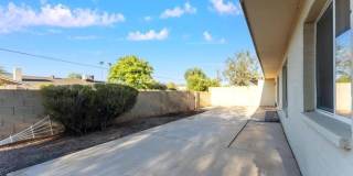 1702 E GAYLON Drive Gallery 20