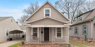 Charming 3-Bedroom Waldo Home with Porch Swing  Hardwood Floors Gallery 1