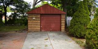 1932 Allard Avenue Gallery 24