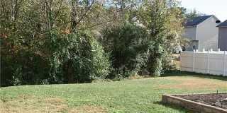 Room in 4 Bedroom Home at Meadowcreek Village Dr Gallery 17