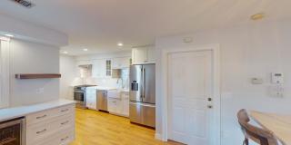 214 West 7th St. Gallery 6