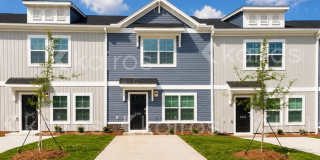 2561 Banyan Circle Gallery 1