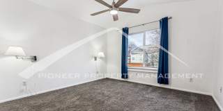 Spacious Home with Fenced Yard and Washer/Dryer Spacious Home with Fenced Yard and Washer/Dryer Gallery 9