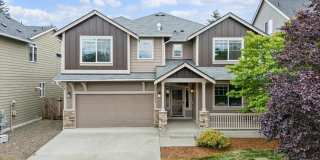 Luxury 4 Bed Home with Bonus Room, Fire Pit & AC | Yelm Rental Near JBLM! Gallery 1