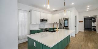 4 Bed 2.5 Bath Available Now in Sloans Lake! Gallery 1