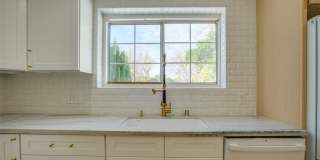 24306 Gilmore Street Gallery 14