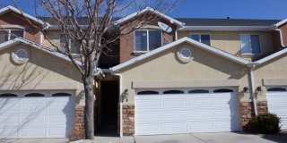 **Move-In Discount** 3 bedroom, 2.5 Bath Town home Gallery 1