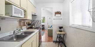 Cozy 1-Bedroom Rental – All Utilities Included! (Furnished) Gallery 4