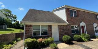 2 Bedrooms 2 Bath duplex Gallery 1