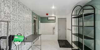 Vertis Green Hills Gallery 32