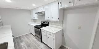 3-Bedroom Home in Blanco Woods with Community Pool + Prime Location Gallery 18