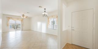 Beautiful Home In Sun City Aliante!! Gallery 10