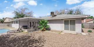 Family-Friendly House with Pool and Spacious room Gallery 51