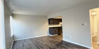 Remington On Rockville Living Gallery 23