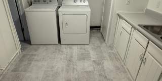 Fantastic 4 Bed 2 Bath 2 living rooms - Available NOW! Gallery 15